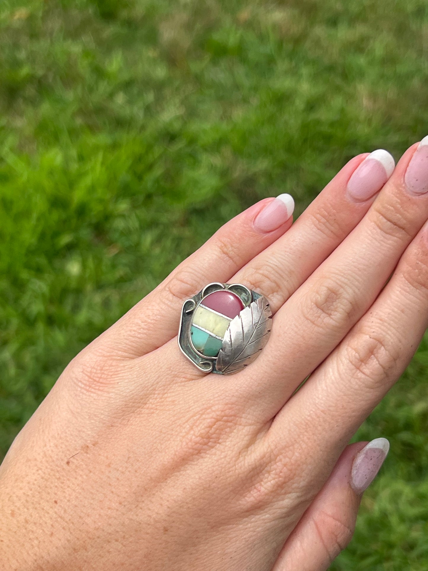 Blue, Green, Ivory, Deep Red Inlay with Feather Design Ring