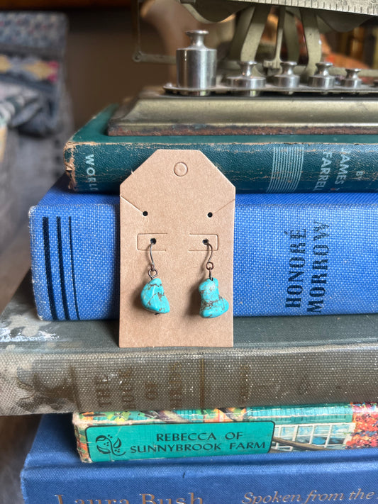 Fox Turquoise Stone Drop Earrings