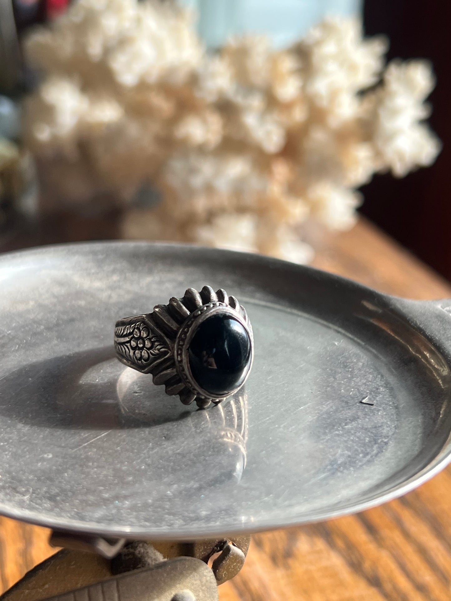 Black Onyx Ring with Flower Detailed Band